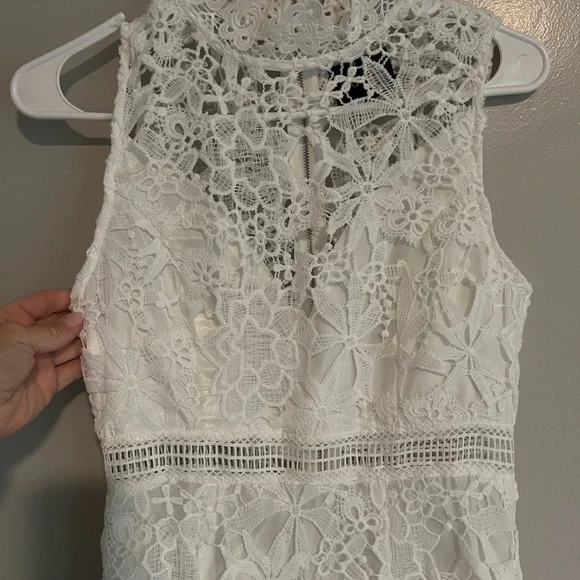 Beautiful DO+BE white Lace dress - Picture 3 of 4